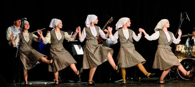 Kviečiame į diskusiją – šokių pamoką „Žydų šokiai“