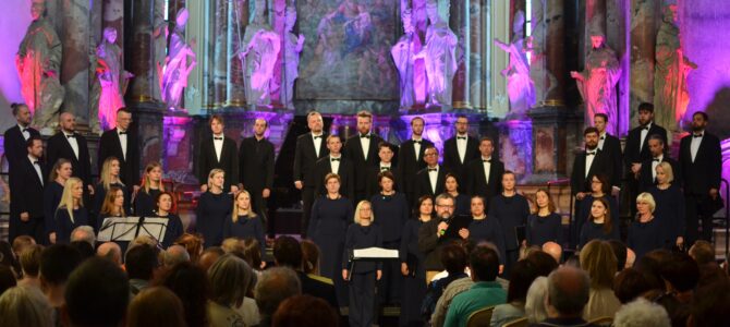 Rafailas Karpis and Vilnius State Choir Take Audience on Musical Journey through Jewish History