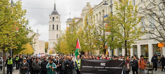 Стыдно и отвратительно поддерживать международный терроризм, маршируя по улицам Вильнюса