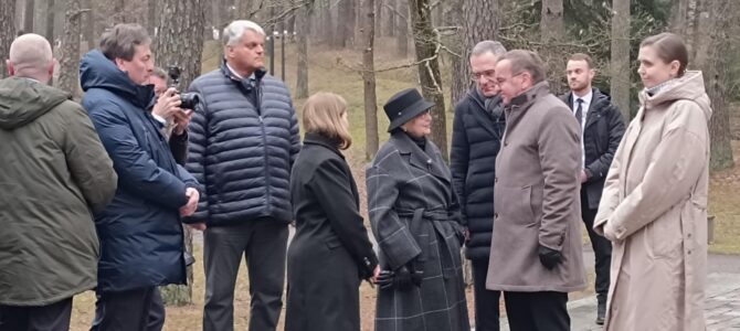 В Панеряй почтили память жертв Холокоста